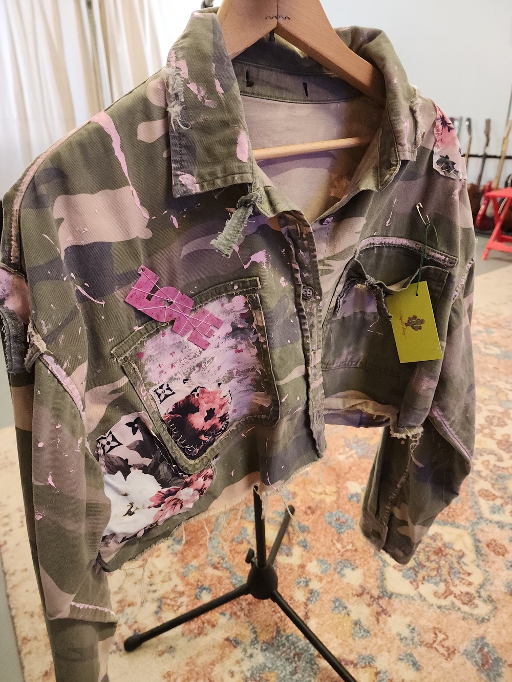 Cropped Camo Paint-Splatter Utility Jacket with Floral Patch
